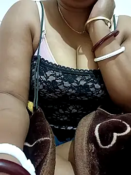 Snapshot of riya_kumari0 chatting on January 2025 09:24:02 AM riya kumari0 online show from January 2025 09:24:02 AM