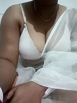 Snapshot of riya_kumari0 chatting on February 2025 01:17:02 PM riya kumari0 online show from February 2025 01:17:02 PM