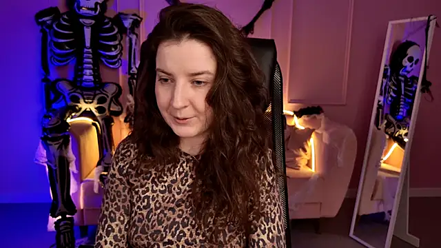 Snapshot of JackieByrd chatting on October 2025 01:12:02 PM JackieByrd online show from October 2025 01:12:02 PM