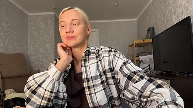 Snapshot of AnneBall chatting on February 2026 02:37:02 PM AnneBall online show from February 2026 02:37:02 PM