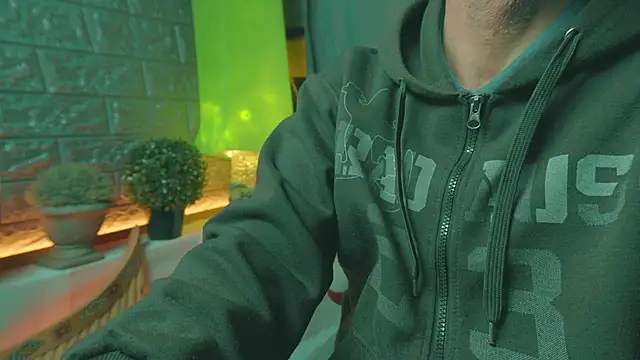 Snapshot of alex-volo chatting on March 2025 10:24:01 AM alex-volo online show from March 2025 10:24:01 AM