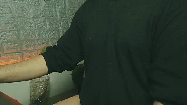 Snapshot of alex-volo chatting on March 2026 12:06:01 AM alex-volo online show from March 2026 12:06:01 AM