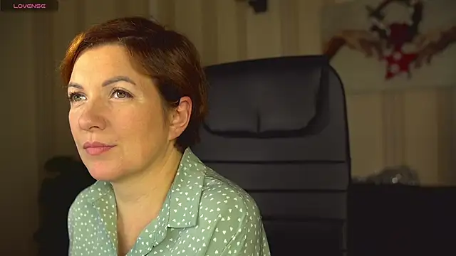 Katherine Fox online show from December 2024 02:38:02 PM