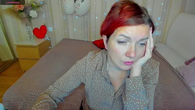 Katherine Fox online show from February 2025 04:36:02 PM