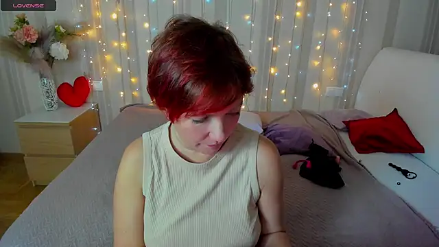 Katherine Fox online show from March 2025 09:40:02 AM