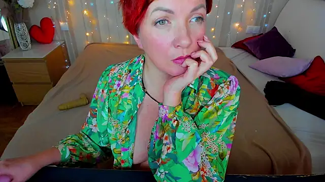 Katherine Fox online show from March 2025 02:08:02 PM