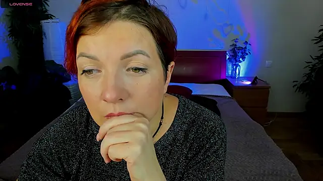 Katherine Fox online show from March 2025 05:15:02 PM