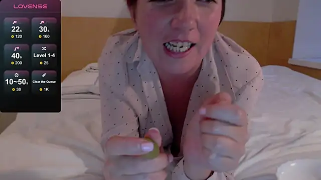 Katherine Fox online show from September 2025 03:46:01 PM