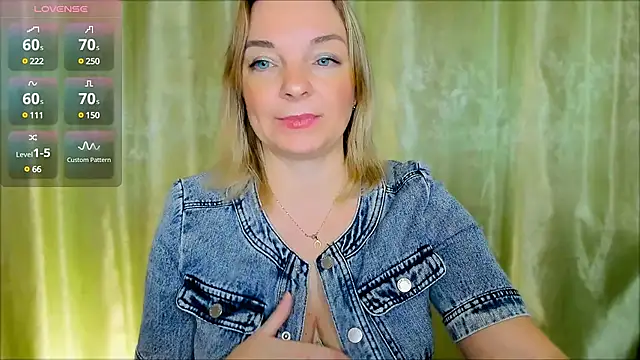 Regina  blue online show from December 2024 06:11:01 PM