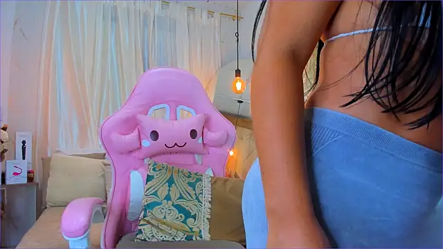 Natasha hartaman online show from December 2025 08:50:02 PM