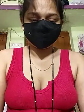 Snapshot of Kashish_18 chatting on June 2026 08:06:01 AM Kashish 18 online show from June 2026 08:06:01 AM