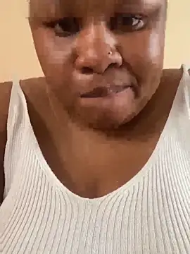 Snapshot of beaitebae chatting on November 2025 11:21:01 AM beaitebae online show from November 2025 11:21:01 AM