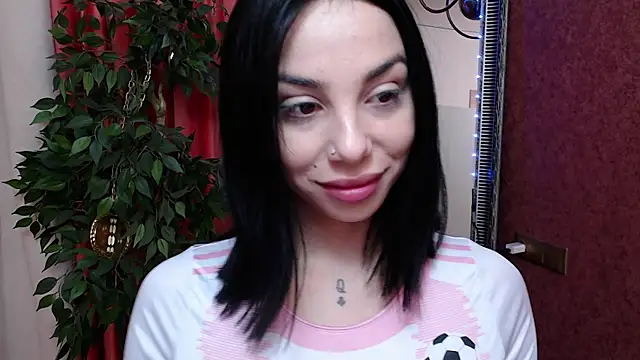 MissJuliax online show from November 2025 06:49:01 AM