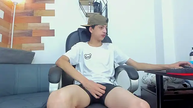 Kenbils online show from March 2025 04:11:02 PM