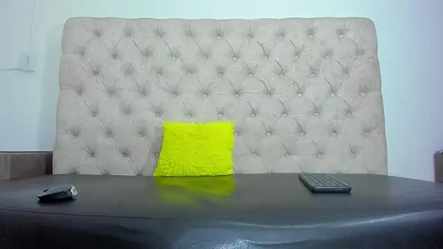 FernandaClar online show from March 2025 06:01:02 PM