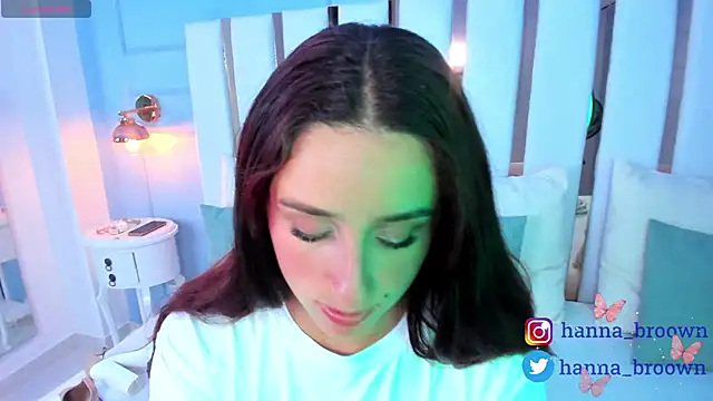 Snapshot of hannaa_brown chatting on December 2024 03:25:02 AM hannaa brown online show from December 2024 03:25:02 AM