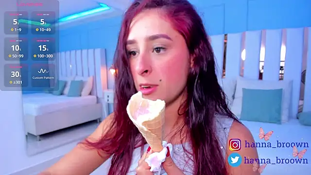 Snapshot of hannaa_brown chatting on December 2024 05:22:01 PM hannaa brown online show from December 2024 05:22:01 PM