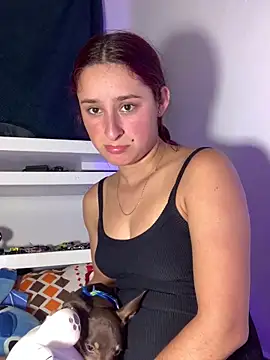 Snapshot of hannaa_brown chatting on January 2025 01:04:02 AM hannaa brown online show from January 2025 01:04:02 AM