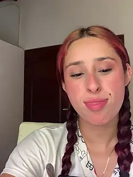 Snapshot of hannaa_brown chatting on March 2025 07:46:01 PM hannaa brown online show from March 2025 07:46:01 PM