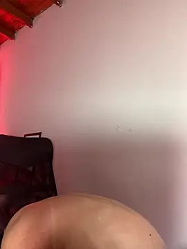 Snapshot of hannaa_brown chatting on March 2025 10:51:01 PM hannaa brown online show from March 2025 10:51:01 PM