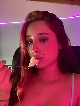 Snapshot of hannaa_brown chatting on March 2025 01:11:02 AM hannaa brown online show from March 2025 01:11:02 AM