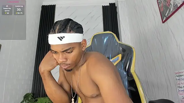 Snapshot of Jack_Muscles69_ chatting on January 2025 06:43:02 AM Jack Muscles69  online show from January 2025 06:43:02 AM