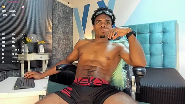 Snapshot of Jack_Muscles69_ chatting on February 2025 06:58:02 PM Jack Muscles69  online show from February 2025 06:58:02 PM