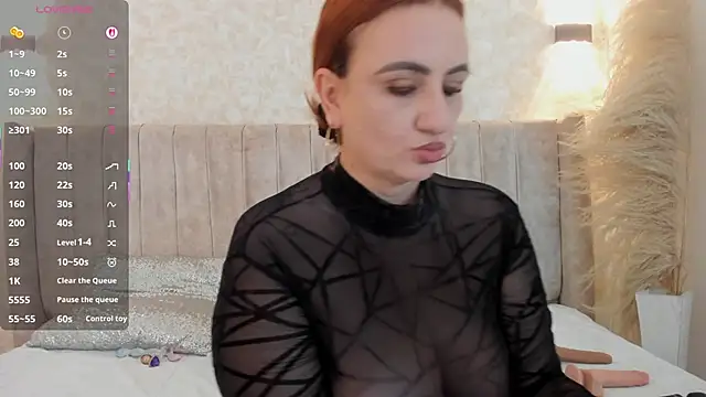 mia lourence online show from October 2025 11:44:02 AM