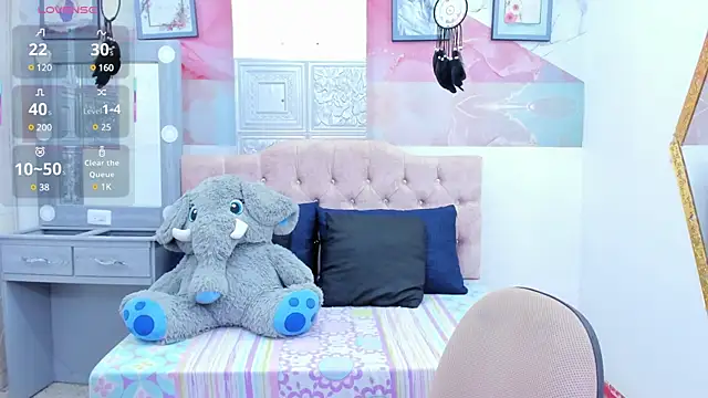 EvaaLovia1 online show from March 2025 01:20:01 PM