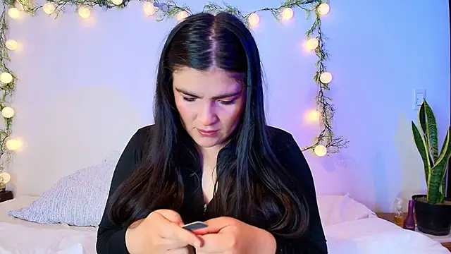 Amara vega online show from April 2026 07:47:01 AM