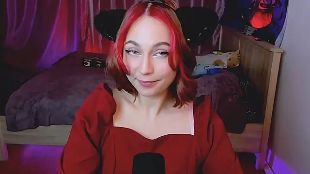 Carolina Leep online show from December 2024 02:05:01 AM