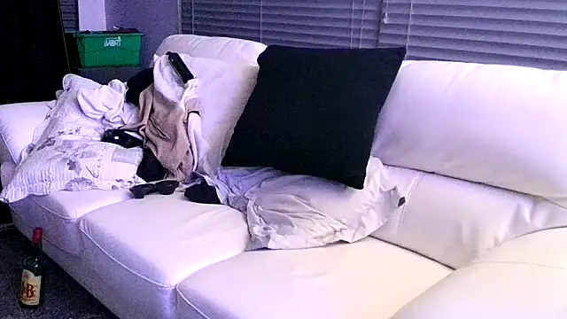 longthicknslick online show from November 2025 09:41:01 AM