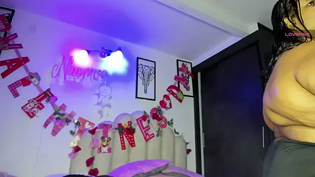 NaomiAsha online show from February 2025 11:33:02 PM