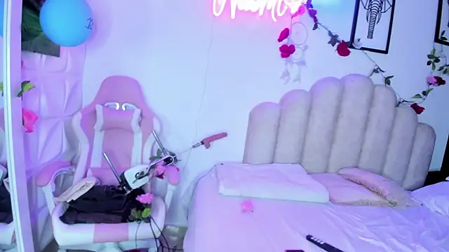 NaomiAsha online show from March 2025 07:38:01 PM