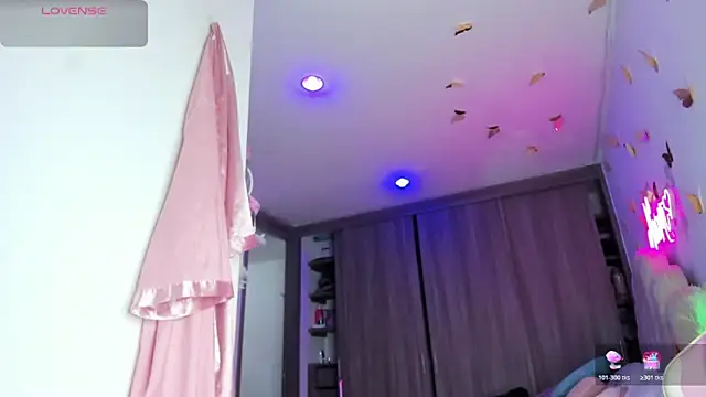 NaomiAsha online show from December 2025 11:57:02 PM