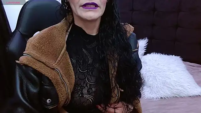 Snapshot of AlexandraJones_ chatting on October 2025 11:36:02 PM AlexandraJones online show from October 2025 11:36:02 PM