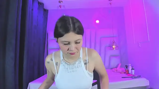 Snapshot of AngelaaCute_ chatting on March 2026 12:16:01 PM AngelaaCute online show from March 2026 12:16:01 PM