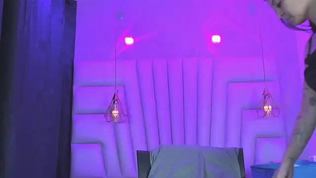 Snapshot of AngelaaCute_ chatting on April 2026 12:06:01 PM AngelaaCute online show from April 2026 12:06:01 PM