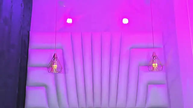 Snapshot of AngelaaCute_ chatting on April 2026 12:05:02 PM AngelaaCute online show from April 2026 12:05:02 PM