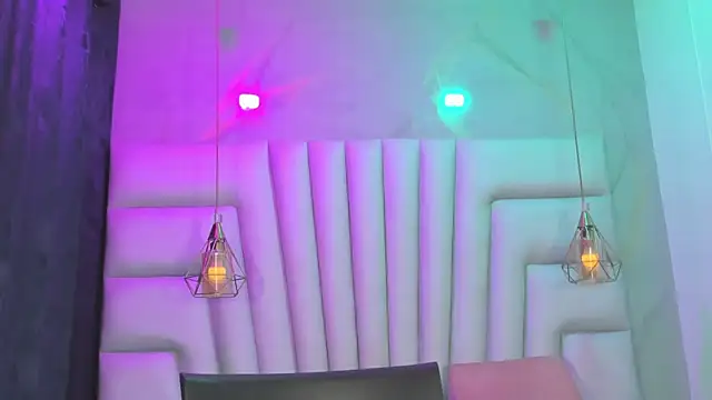 Snapshot of AngelaaCute_ chatting on April 2026 12:06:02 PM AngelaaCute online show from April 2026 12:06:02 PM