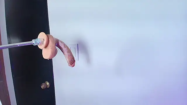 Snapshot of Lizz_Tender chatting on February 2025 12:27:02 PM Lizz Tender online show from February 2025 12:27:02 PM