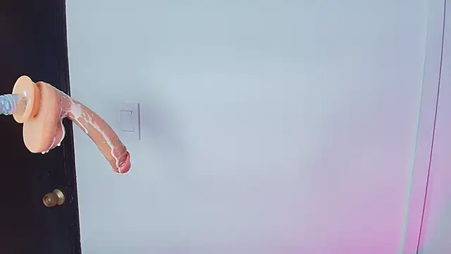 Snapshot of Lizz_Tender chatting on February 2025 03:19:02 PM Lizz Tender online show from February 2025 03:19:02 PM