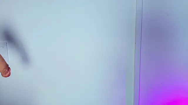 Snapshot of Lizz_Tender chatting on March 2025 12:39:02 PM Lizz Tender online show from March 2025 12:39:02 PM