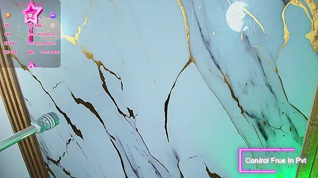 Snapshot of Lizz_Tender chatting on September 2025 01:00:01 PM Lizz Tender online show from September 2025 01:00:01 PM