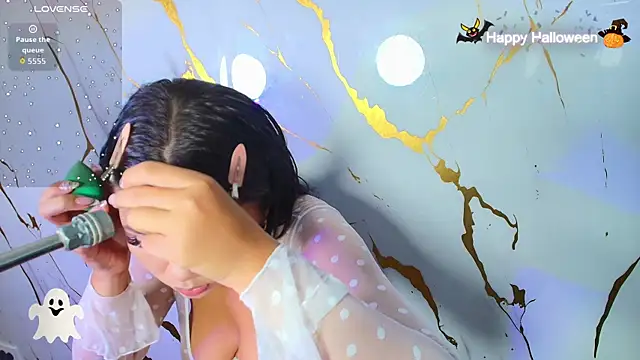 Snapshot of Lizz_Tender chatting on October 2025 01:01:02 PM Lizz Tender online show from October 2025 01:01:02 PM