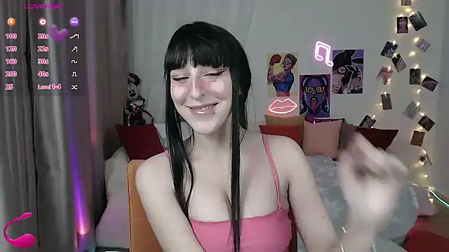 Snapshot of ElsaNeal chatting on February 2025 10:04:01 PM ElsaNeal online show from February 2025 10:04:01 PM