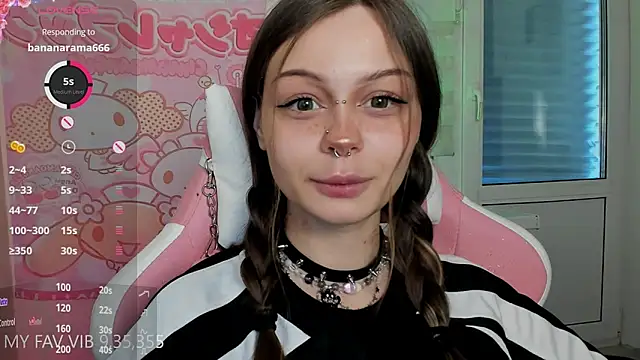 Snapshot of shy_melony chatting on March 2026 03:15:01 PM shy melony online show from March 2026 03:15:01 PM