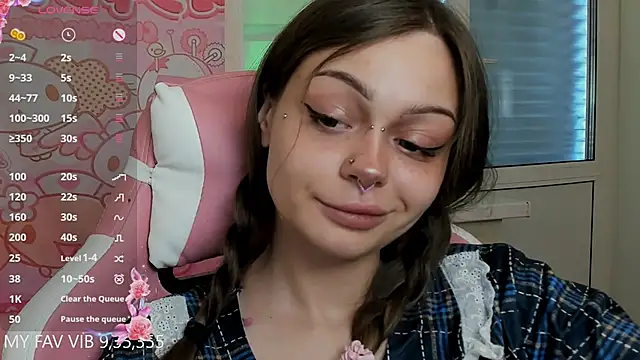 Snapshot of shy_melony chatting on March 2026 12:05:03 PM shy melony online show from March 2026 12:05:03 PM