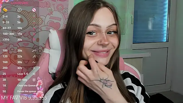 Snapshot of shy_melony chatting on April 2026 02:58:01 PM shy melony online show from April 2026 02:58:01 PM