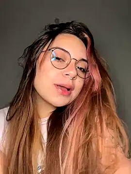 Snapshot of NatyOlson chatting on September 2025 06:57:01 AM NatyOlson online show from September 2025 06:57:01 AM